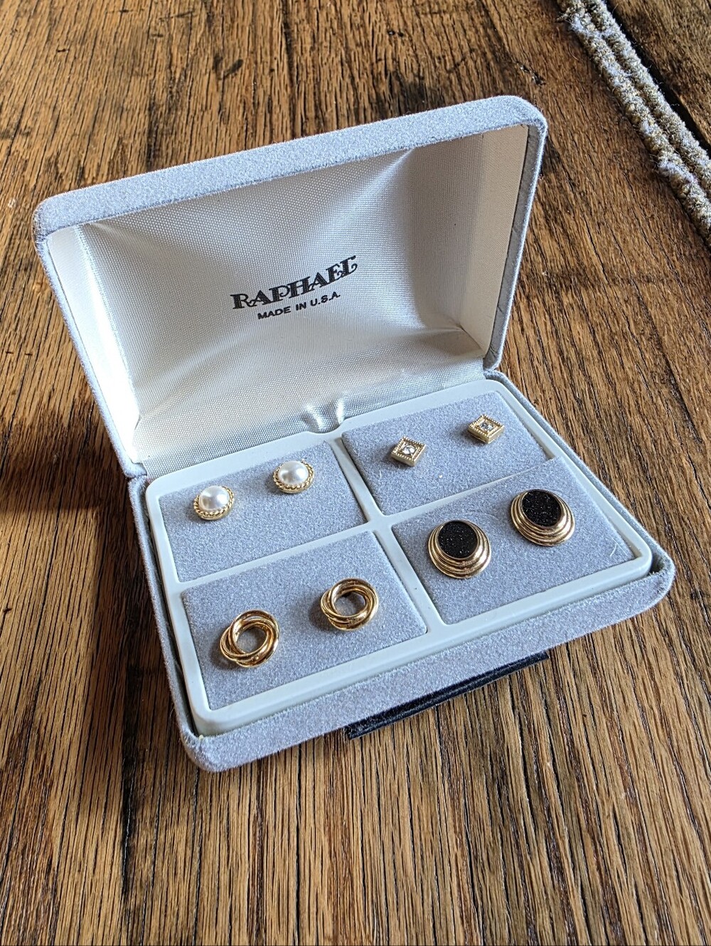 Raphael Vintage 4 Pack Stud Earing Set